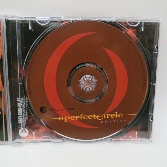CD A Perfect Circle Emotive Like New Covers Album 2004 Alternative Rock - Picture 3 of 3